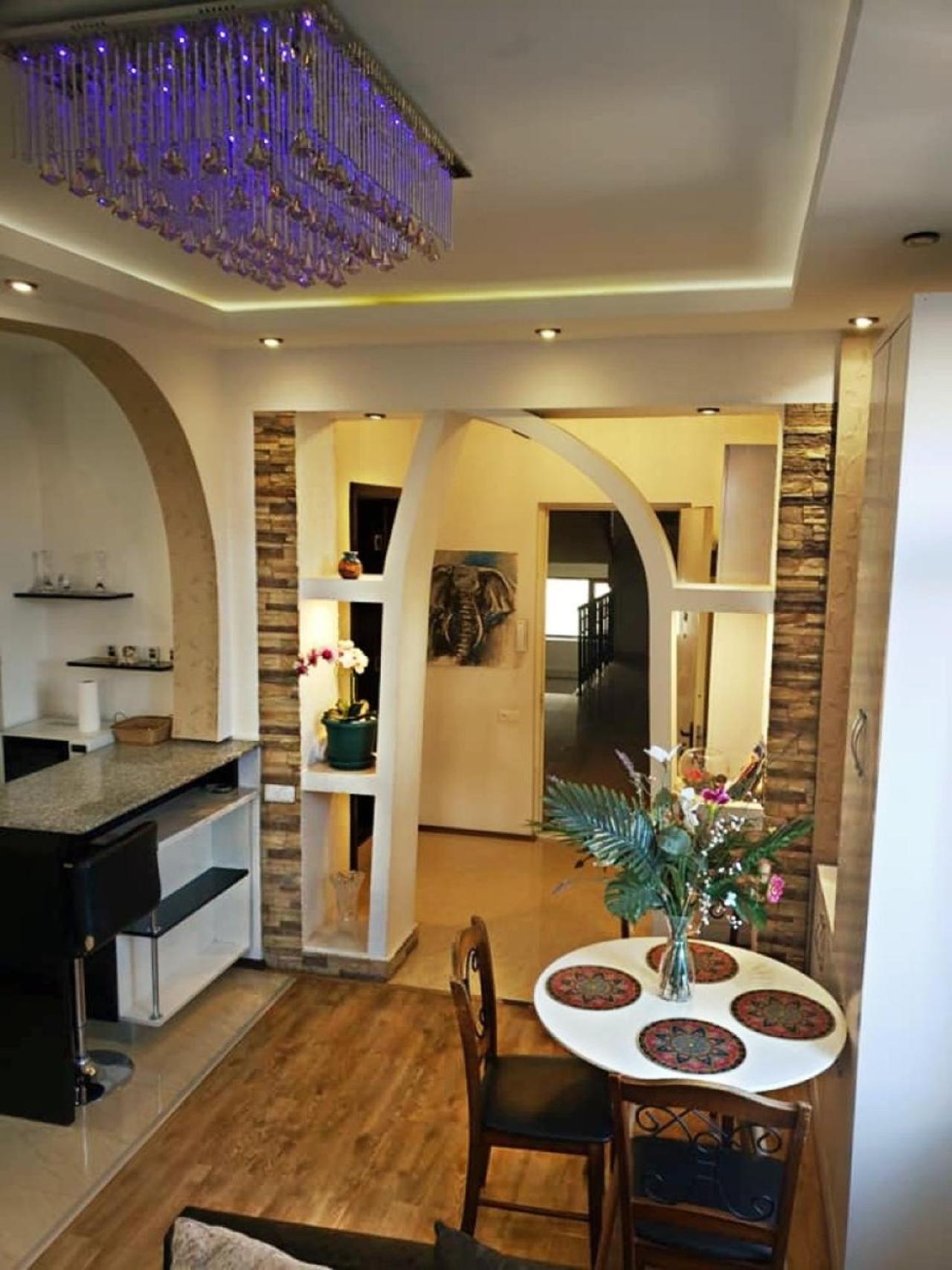 Cozy Apartment In The City Center Mtatsminda Tbilisi Eksteriør bilde