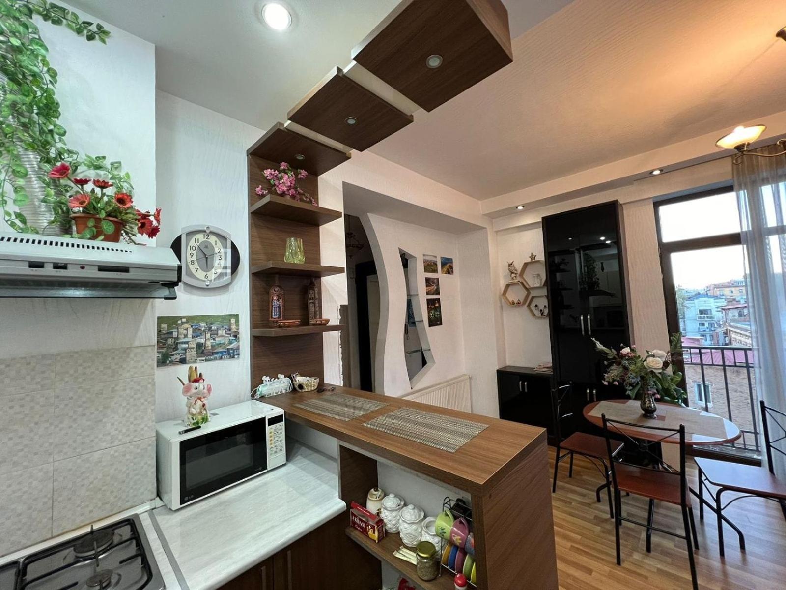 Cozy Apartment In The City Center Mtatsminda Tbilisi Eksteriør bilde