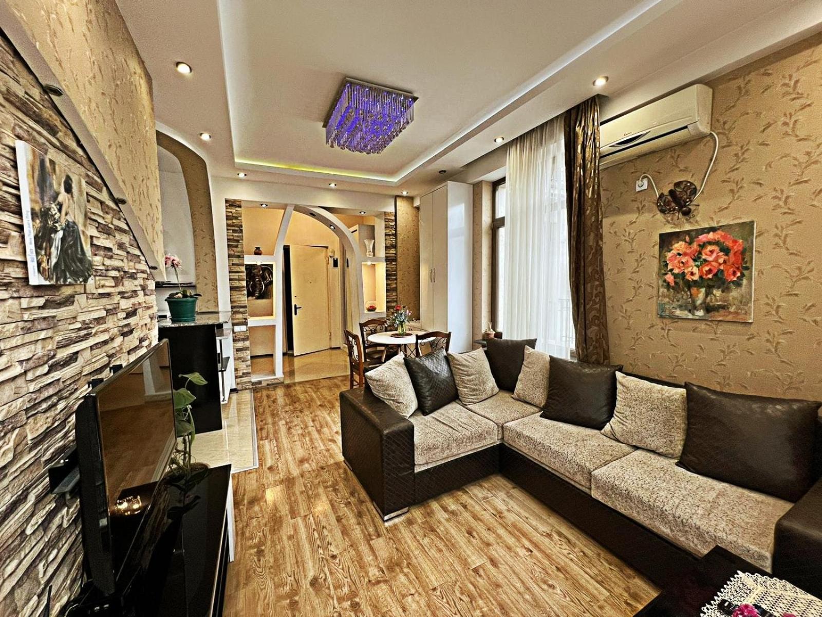 Cozy Apartment In The City Center Mtatsminda Tbilisi Eksteriør bilde