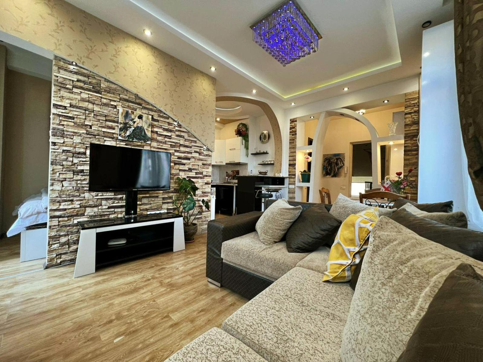 Cozy Apartment In The City Center Mtatsminda Tbilisi Eksteriør bilde