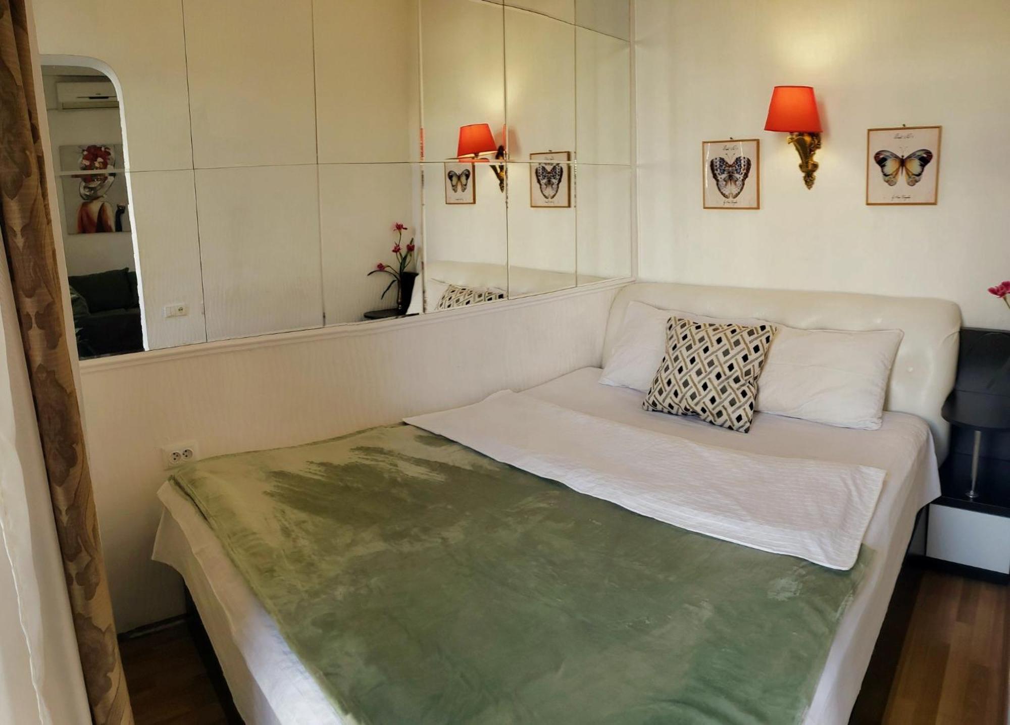 Cozy Apartment In The City Center Mtatsminda Tbilisi Eksteriør bilde